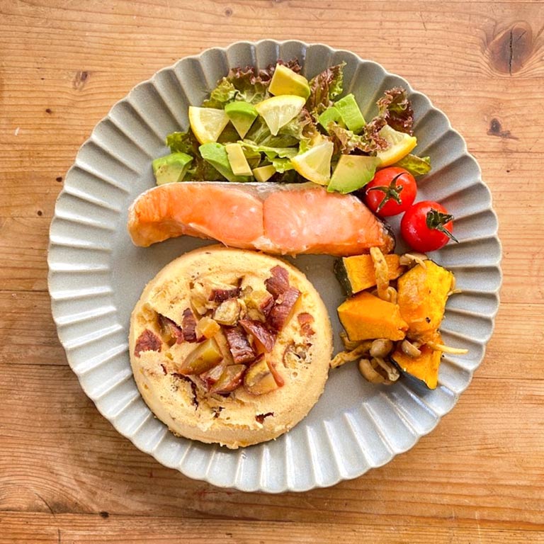 秋のめぐみ満載のヘルシーワンプレート