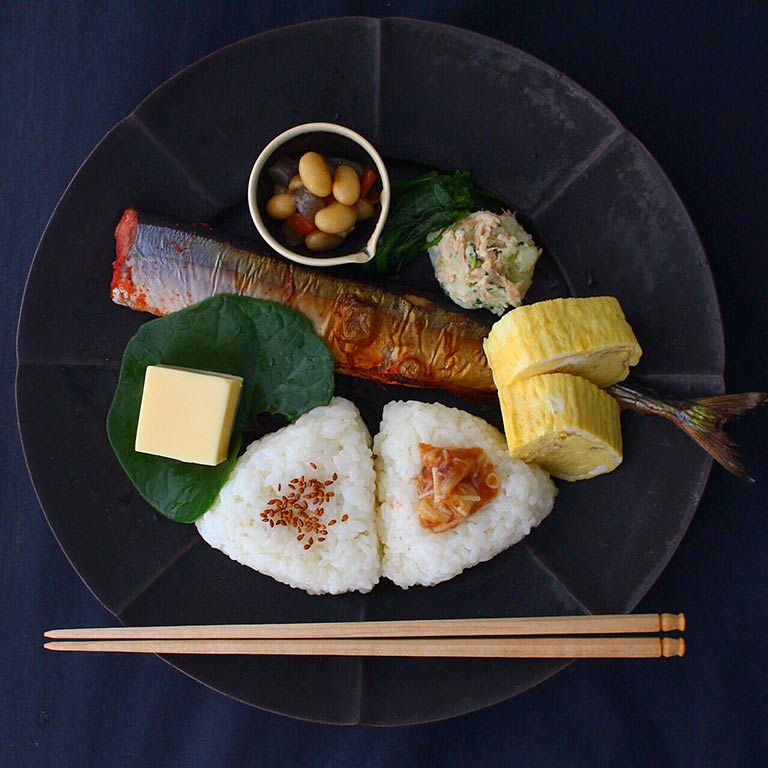 かんたん本格和食とおむすびのワンプレート